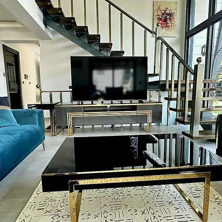 Turuncta Ozel Havuzlu Luks Marin 2 Marmaris