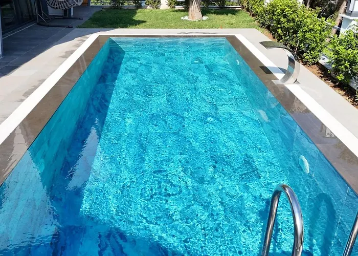 Turuncta Ozel Havuzlu Luks Marın 2 *