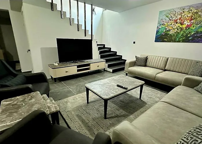 Turuncta Ozel Havuzlu Luks Marın 2