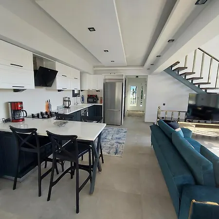 Turuncta Ozel Havuzlu Luks Villa Marin 2