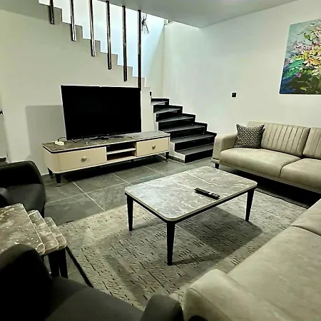 Turuncta Ozel Havuzlu Luks Marin 2