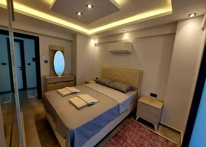 Turuncta Ozel Havuzlu Luks Marin 2 Marmaris